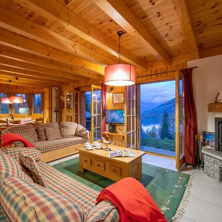 Chalet Lustycru בקתה