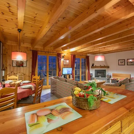 בקתה Chalet Lustycru